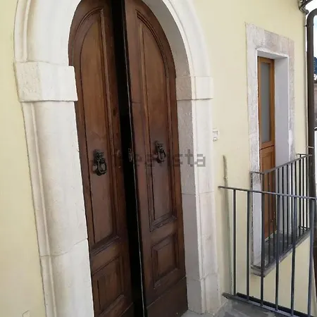 Casa Nel Borgo Nella Natura Apartment *